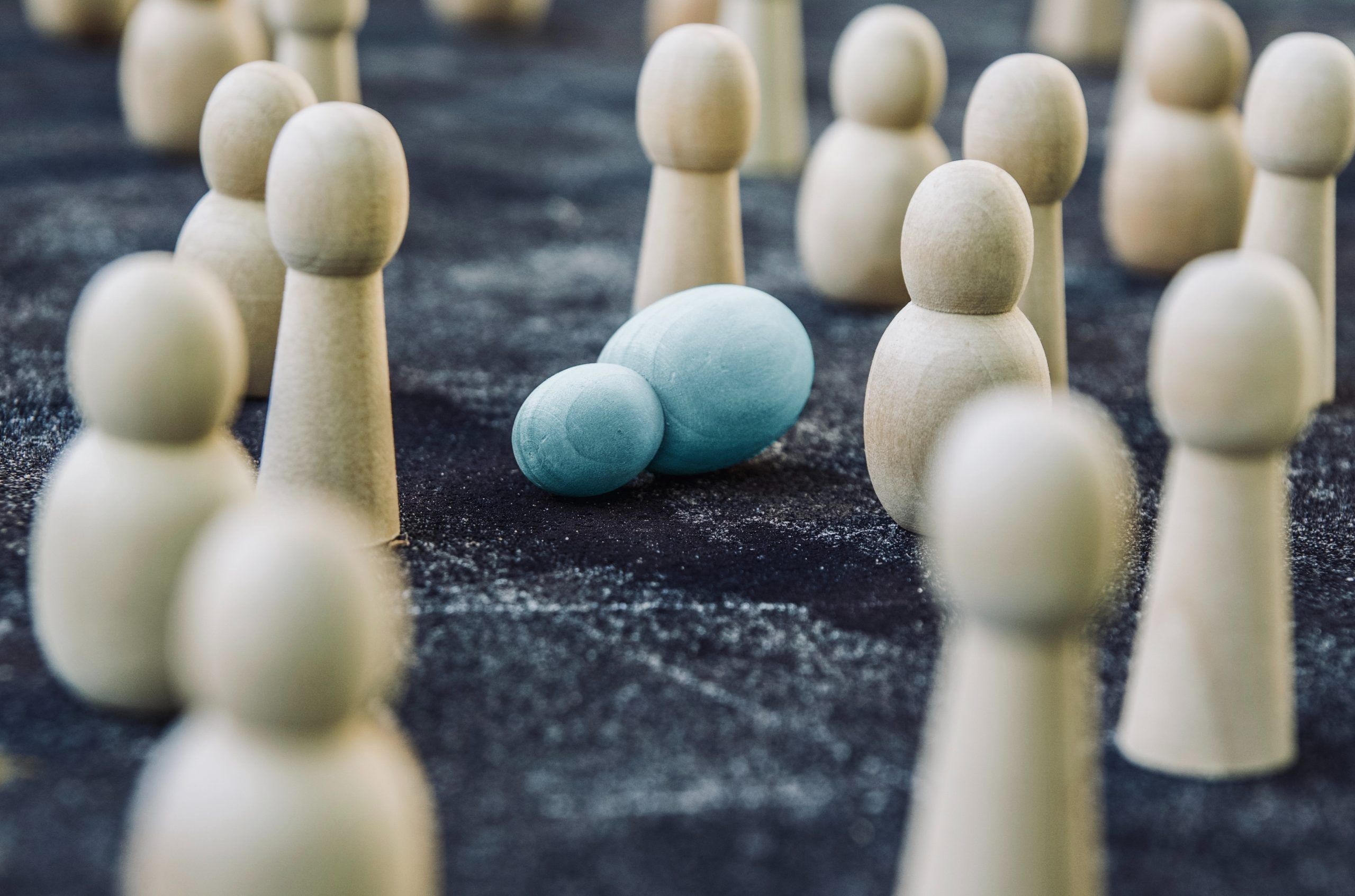 Photo de Susanne Jutzeler, suju-foto : https://www.pexels.com/fr-fr/photo/brouiller-en-bois-combat-puissance-5140458/